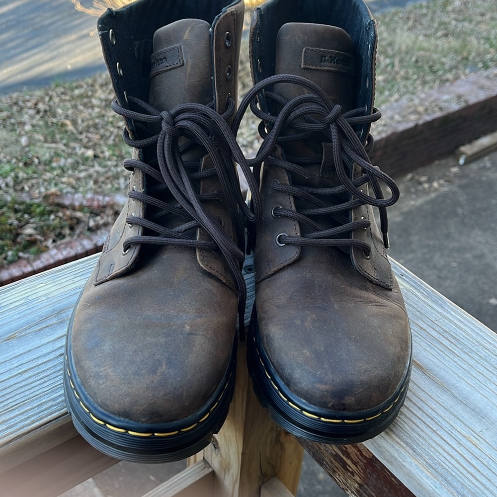 Doc Martens Combs brown leather boots